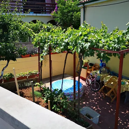 Zelina - One Bedroom With Terrace